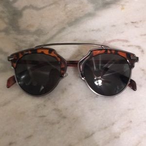 Tortoise Shell Zero UV glasses
